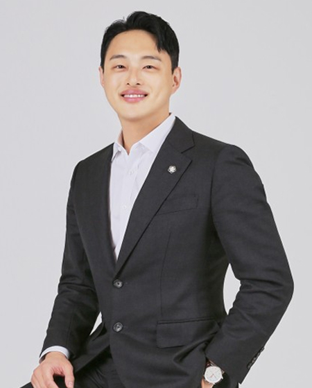 대표변호사 김민호
